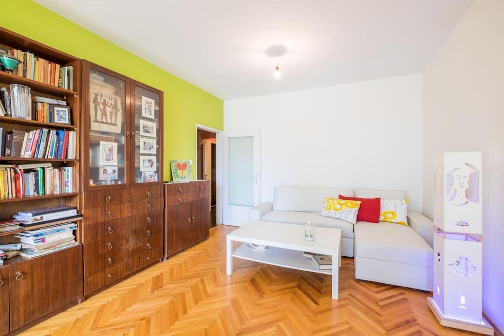 Beautiful Flat In Central Location By Flat Mаnager София Экстерьер фото